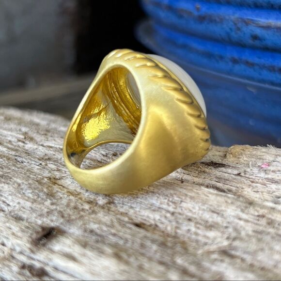 Dolomite 18k Button Sheila Fajl GLOW Masterpiece Statement Cocktail Ring - Picture 5 of 14